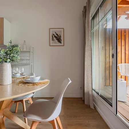 Lägenhet Nagaya - Petit Nid Avec Terrasse A 100m Du Bassin