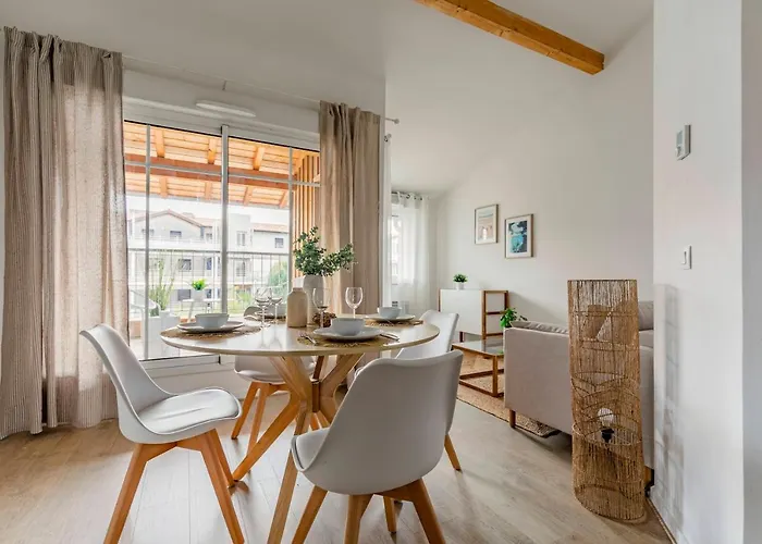 Nagaya - Petit Nid Avec Terrasse A 100m Du Bassin Апартаменты